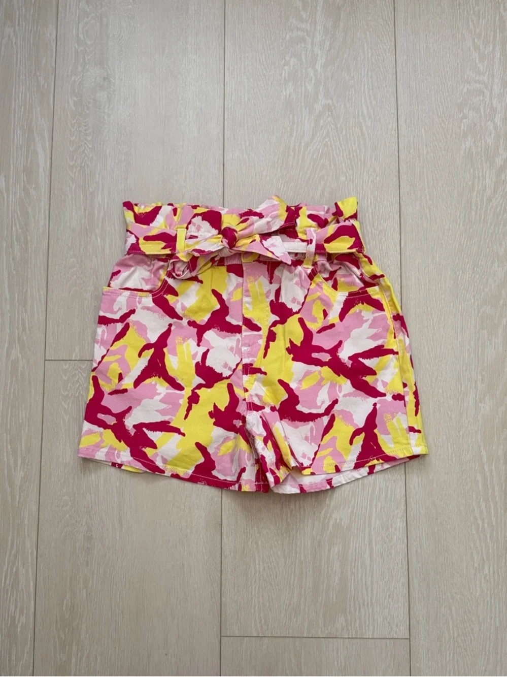 Sanctuary High-Waist Paperbag Shorts in Pink, Yellow & White Floral Camouflage